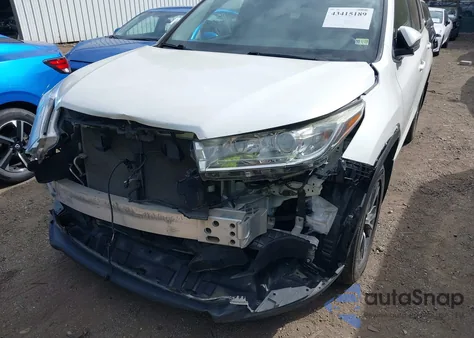 2019 Toyota Highlander Le z USA, uszkodzony, nr VIN 5TDBZRFH2KS943751